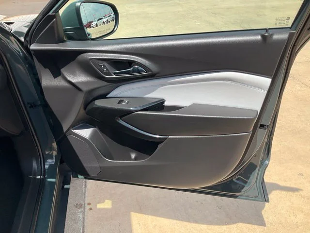 Used 2025 Gray Chevrolet LT image 32
