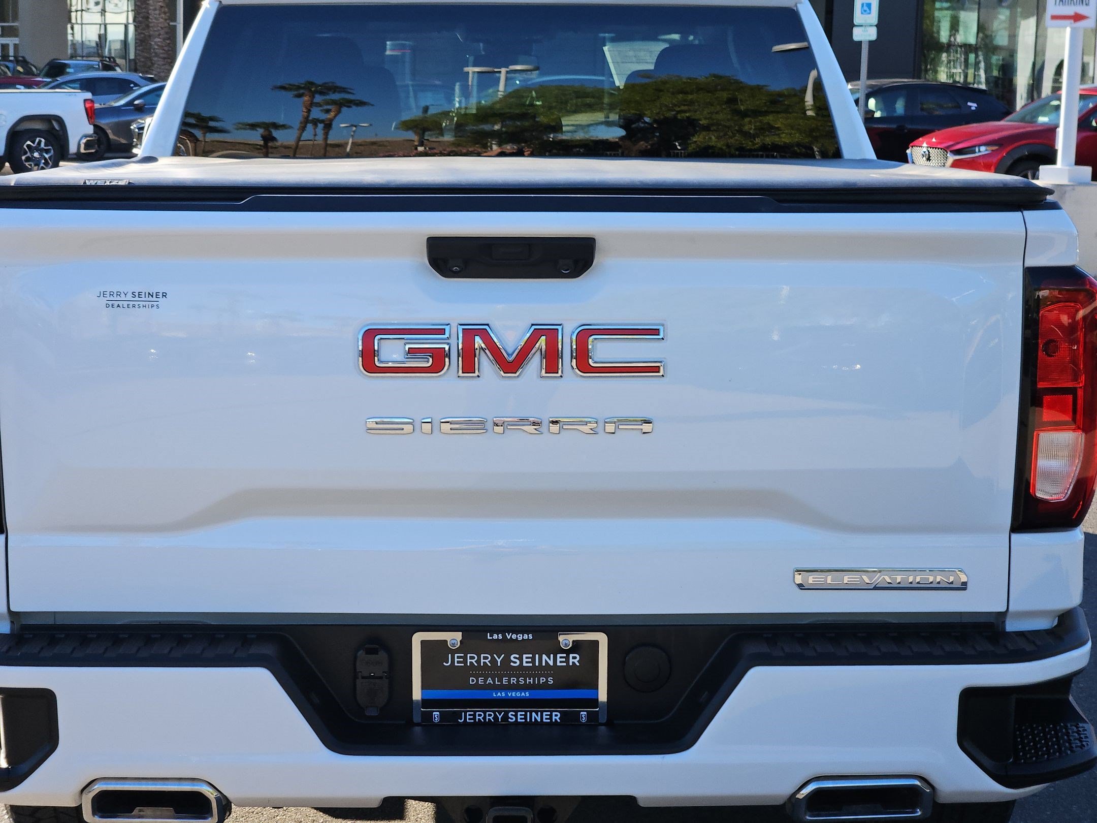 2024 GMC Sierra 1500 Elevation - Photo 13