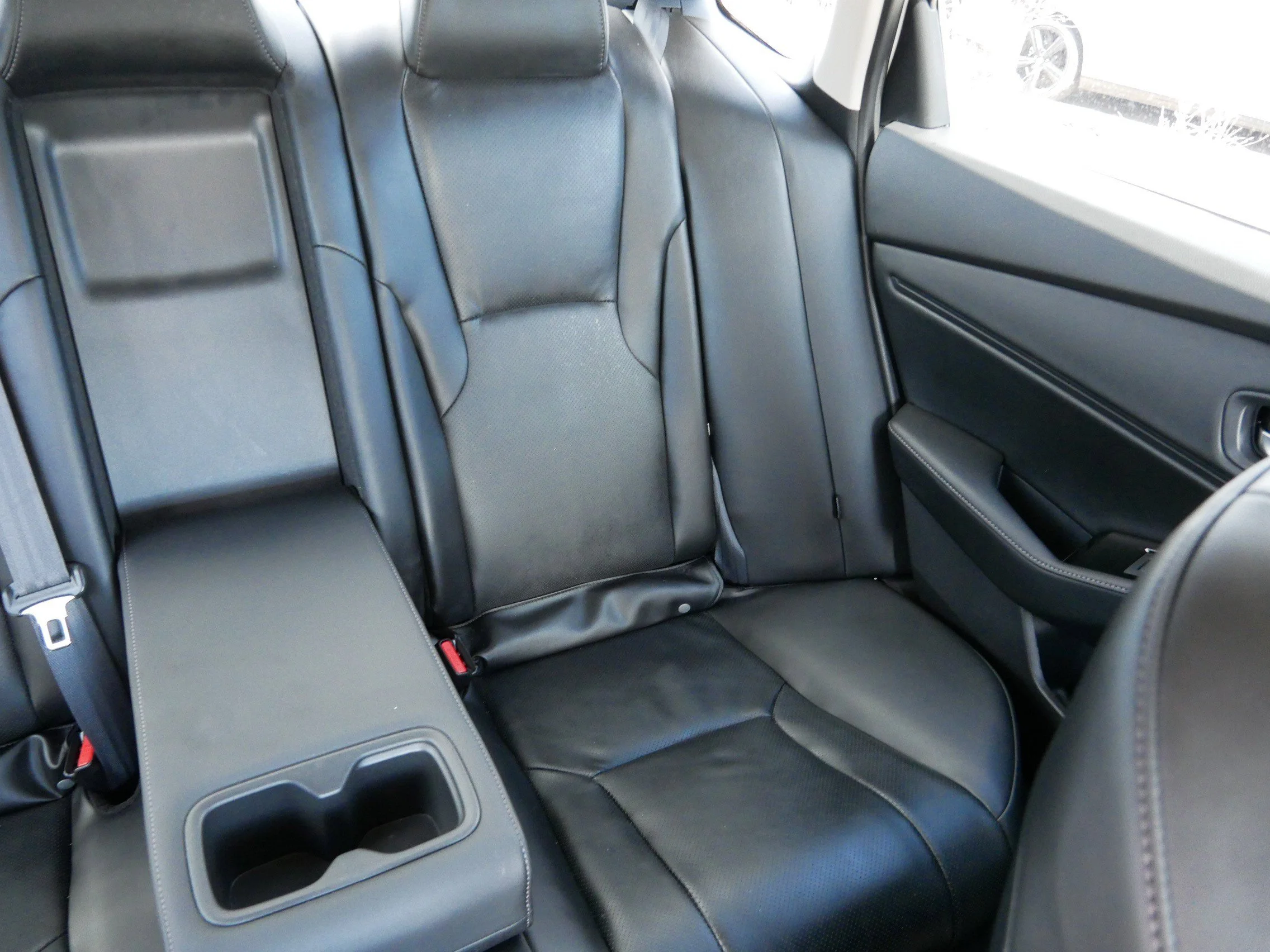 Used 2025 Platinum White Pearl Honda Touring image 14