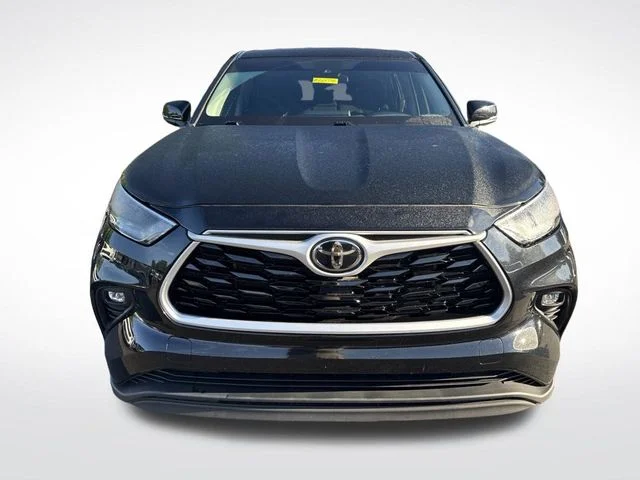 2023 Toyota Highlander LE - Photo 8