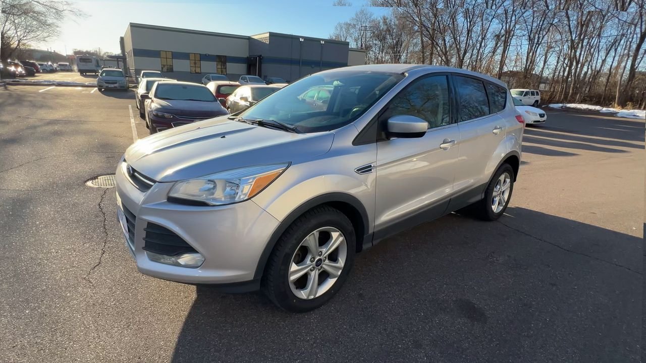 2016 Ford Escape SE Sport photo 4