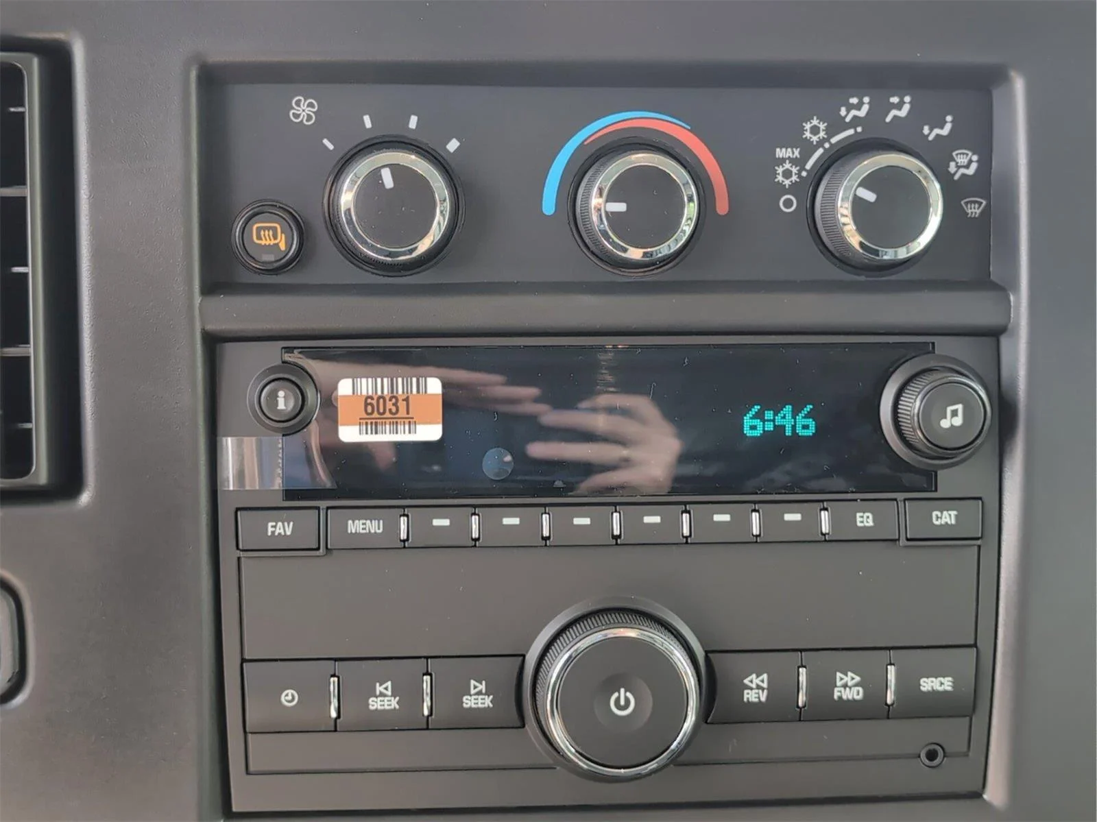 New 2026 Summit White GMC Work Van image 25