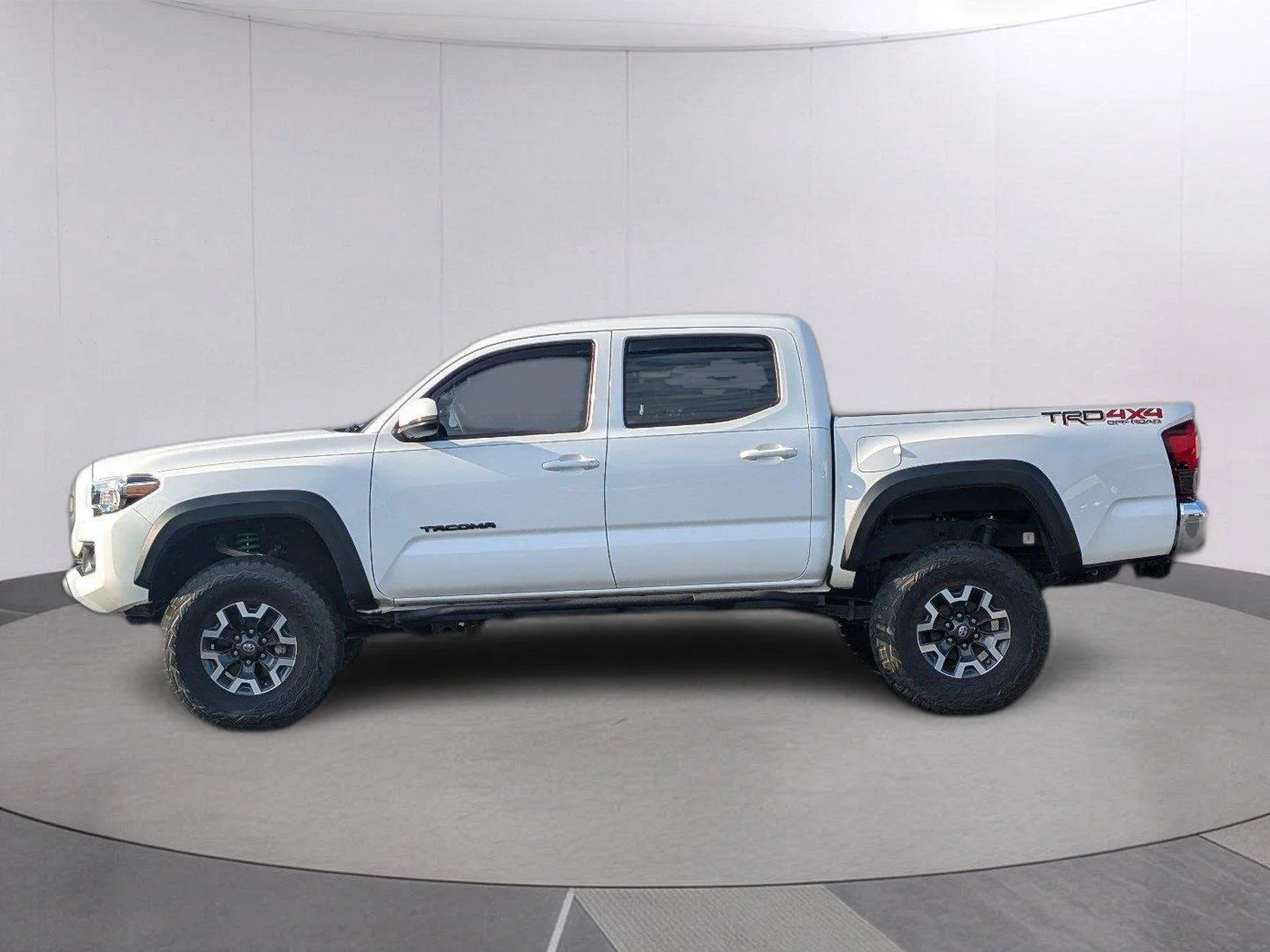 Used 2019 Super White Toyota TRD Off-Road image 2