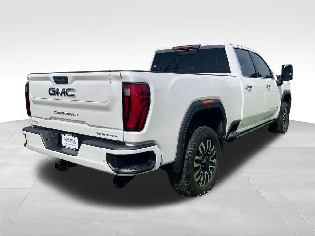 Used 2024 White GMC Denali Ultimate image 5