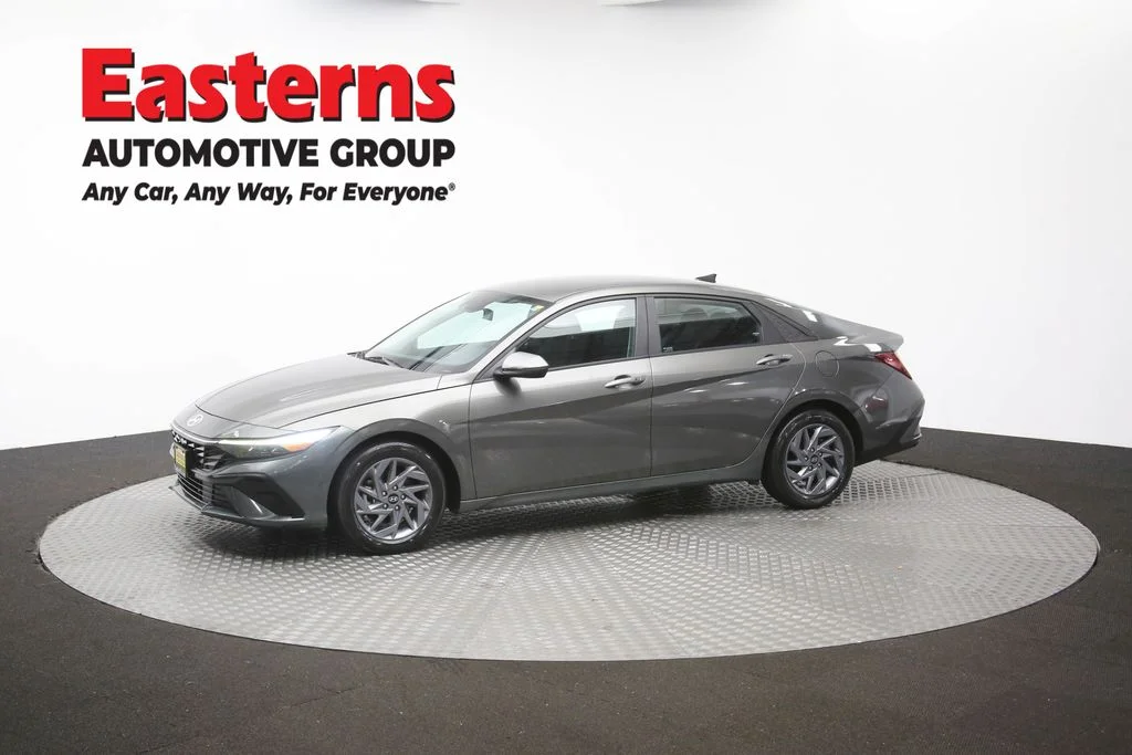 Used 2024 Gray Hyundai SEL image 56