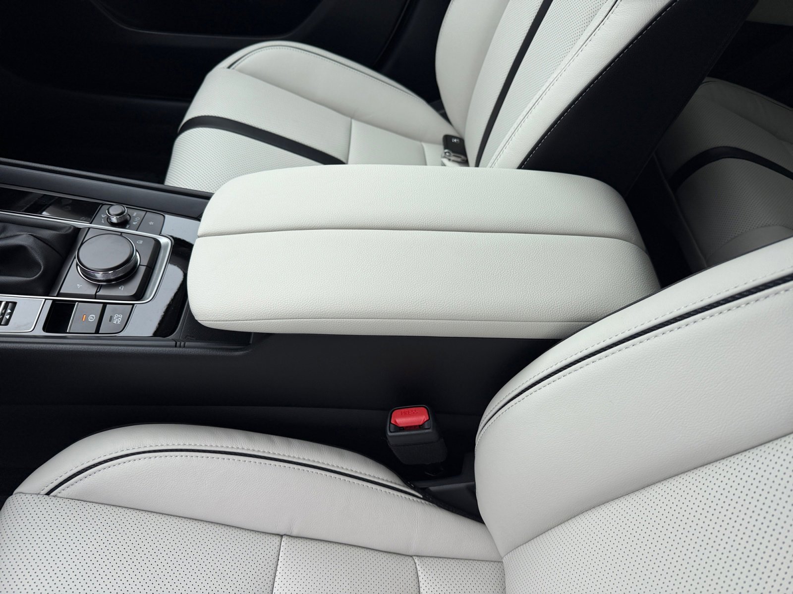 2026 Mazda CX-50 Premium - Photo 14