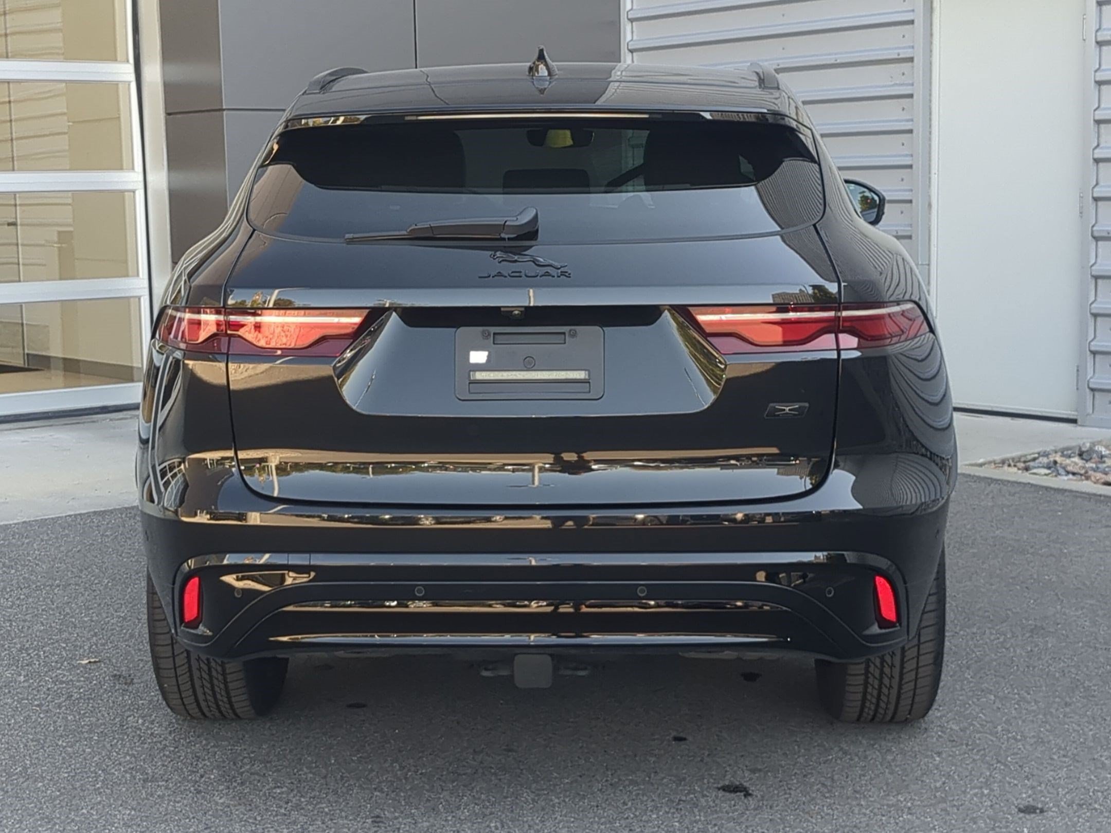2026 Jaguar F-Pace R-Dynamic S - Photo 6