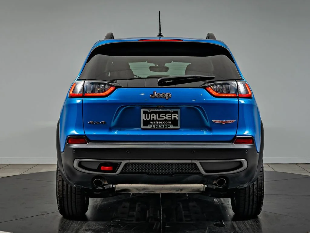 Used 2020 Hydro Blue Pearlcoat Jeep Trailhawk image 6