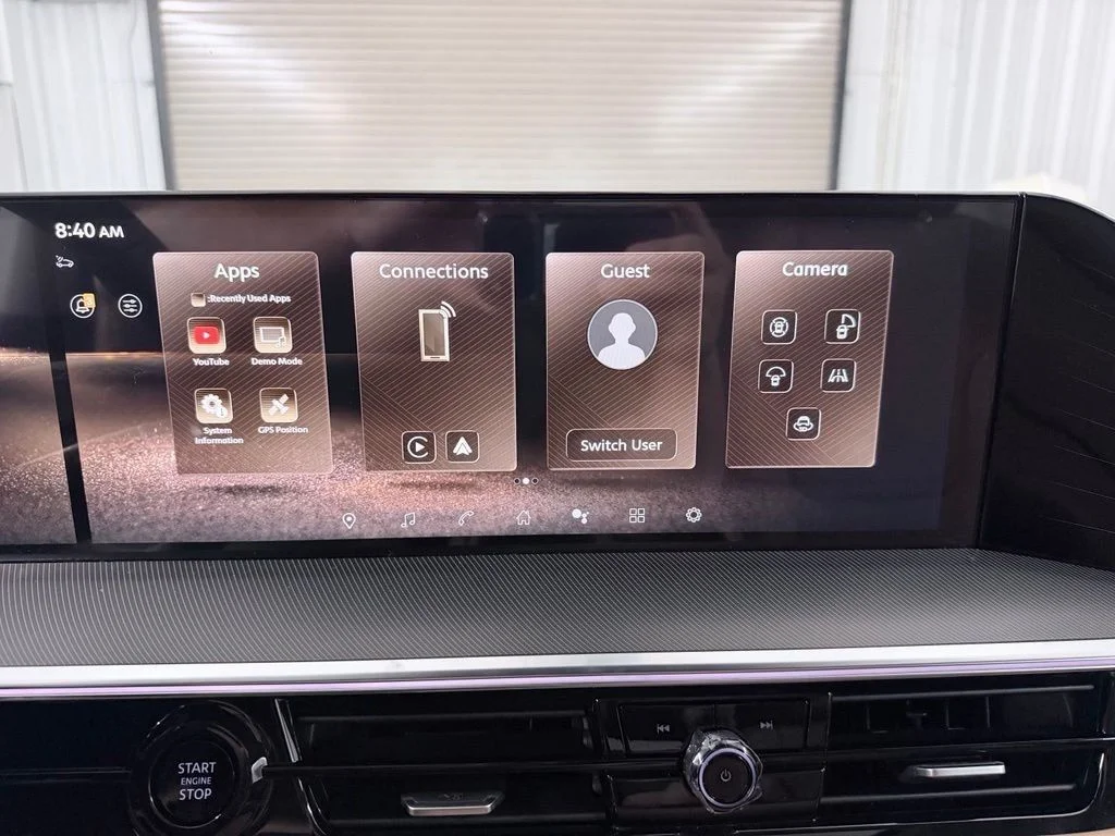 New 2027 RADIANT WHITE INFINITI Luxe 2WD image 25