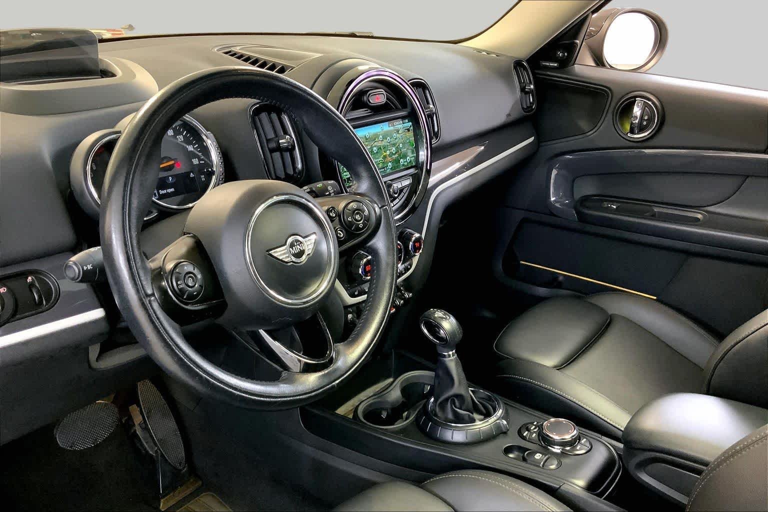 Used 2017 Melting Silver Metallic MINI Cooper S image 17