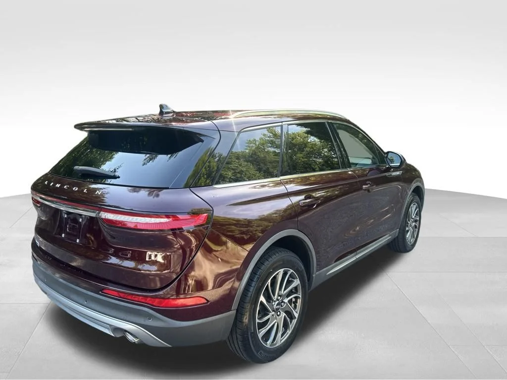 Used 2020 Red Lincoln Standard image 5