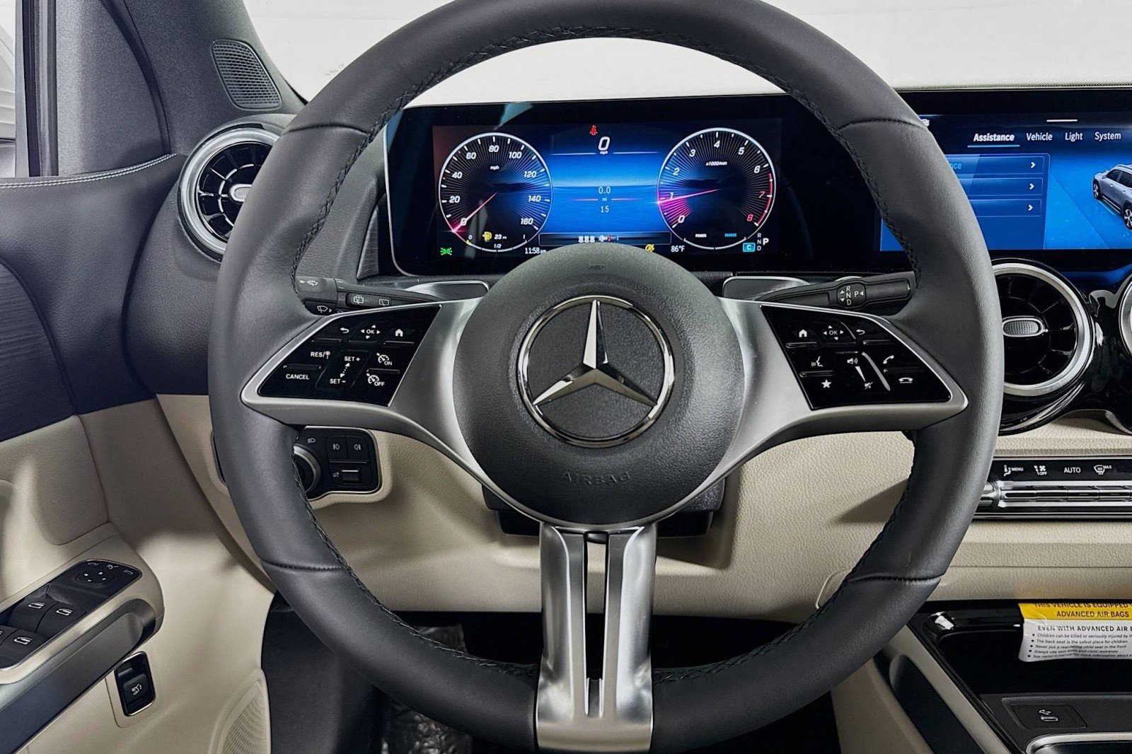 Certified Used 2026 Polar White Mercedes-Benz GLB 250 image 19