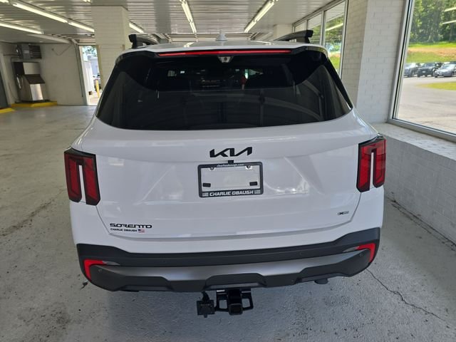 Used 2025 White Kia X-Line SX Prestige image 4