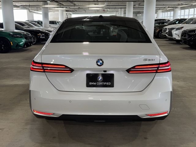 Certified Used 2026 Mineral White Metallic BMW 530i image 7
