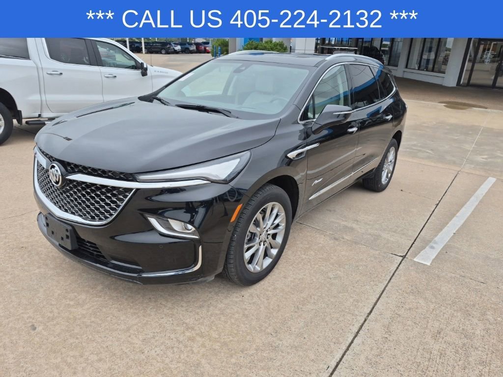2023 Buick Enclave Avenir AWD's photo