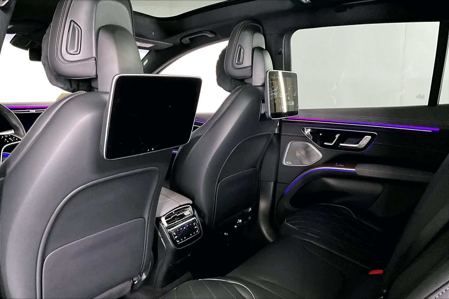 Used 2023 MANUFAKTUR Alpine Grey Mercedes-Benz EQS 580 image 33