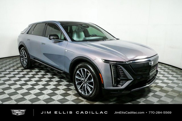 2024 Cadillac LYRIQ Sport 2