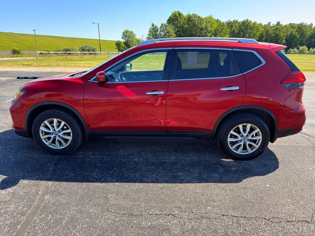 Used 2017 Red Nissan SV image 16