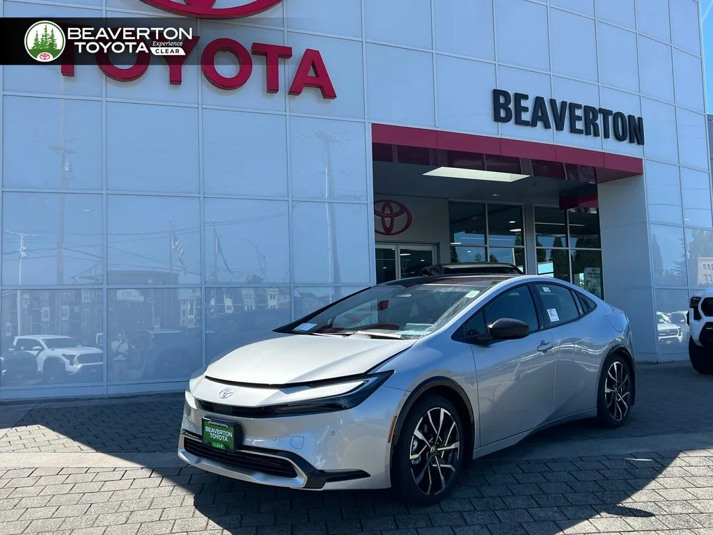 2026 Toyota Prius XSE Premium's photo