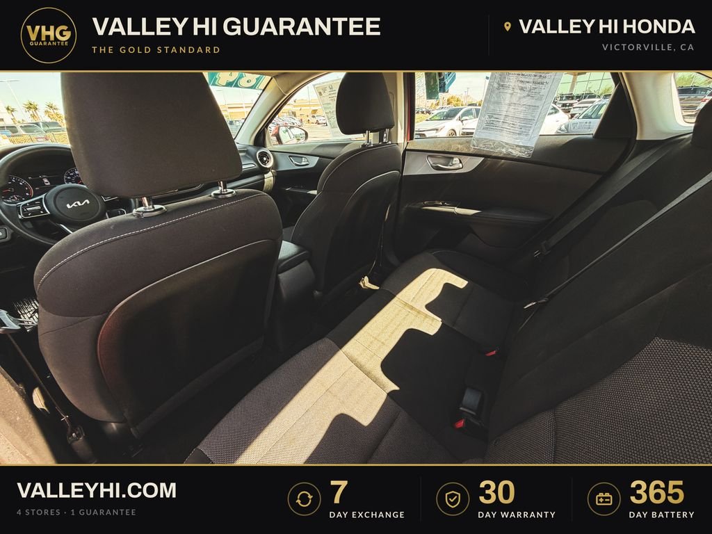 Used 2023 Red Kia LXS image 19