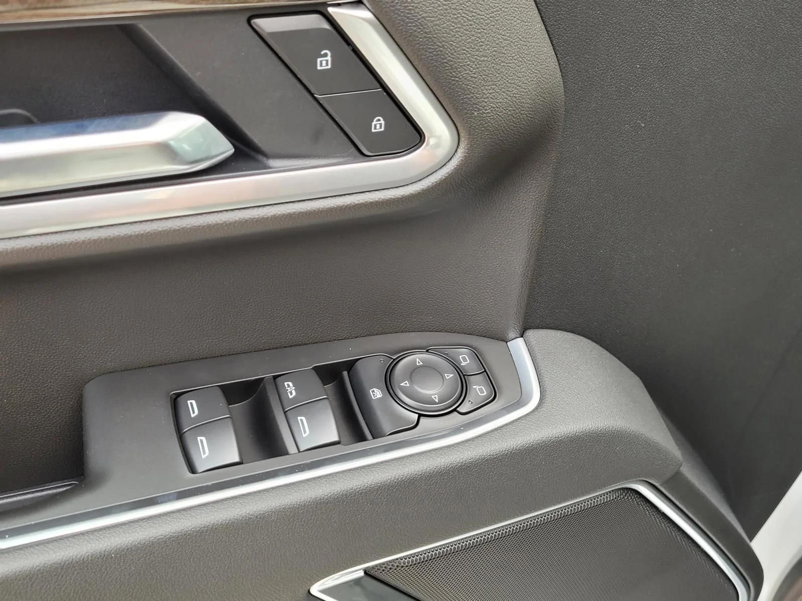 2026 Chevrolet Silverado 1500 RST - Photo 13