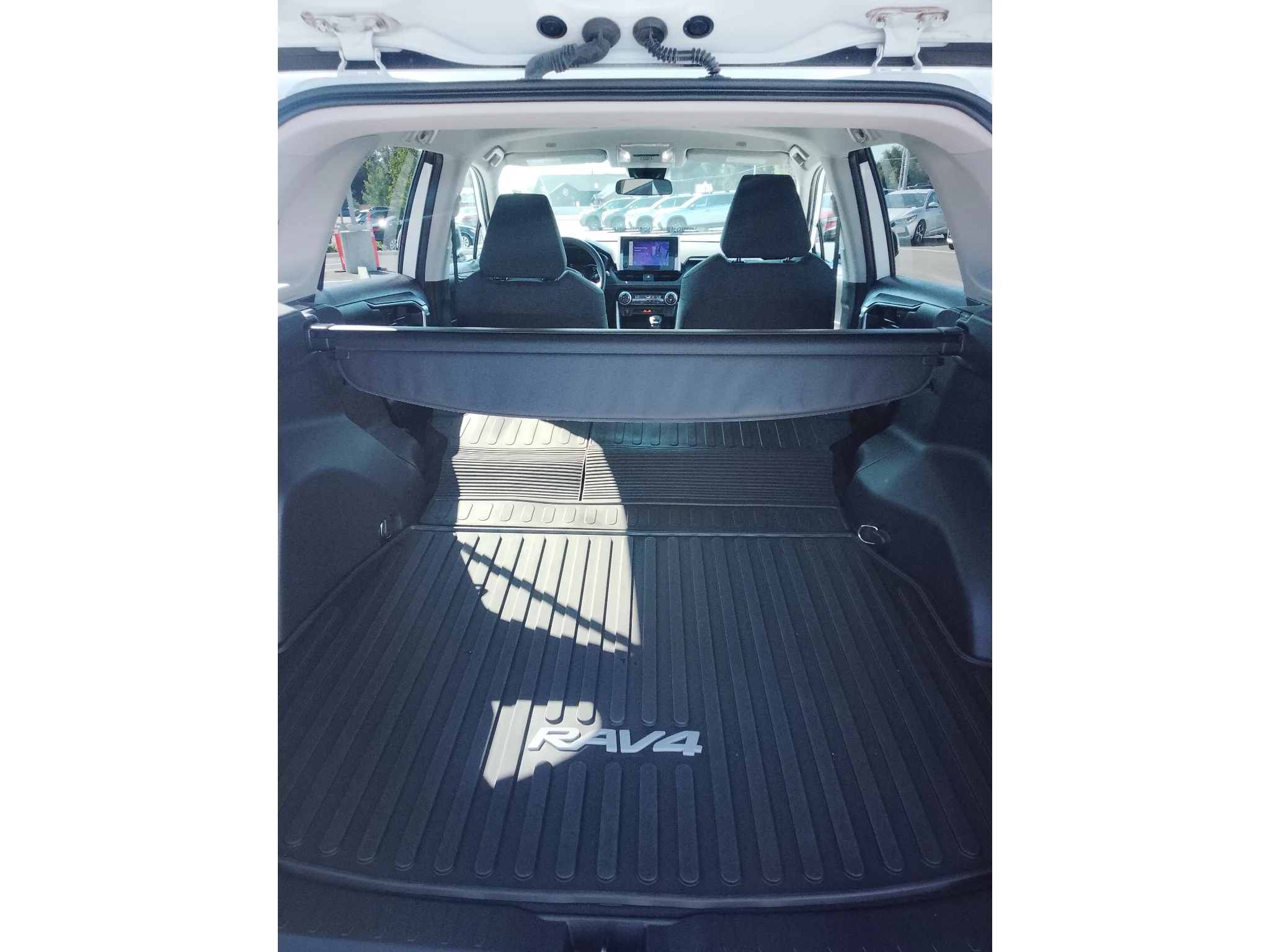 Used 2024 Ice Cap Toyota Hybrid LE image 12