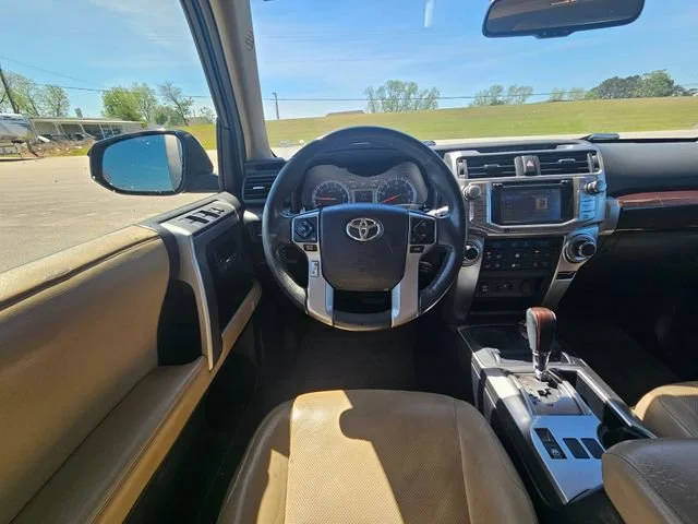 Used 2017 Black Toyota SR5 image 13