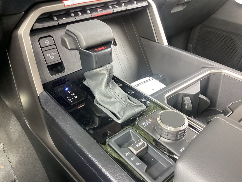 2025 Toyota Tundra SR5 - Photo 23