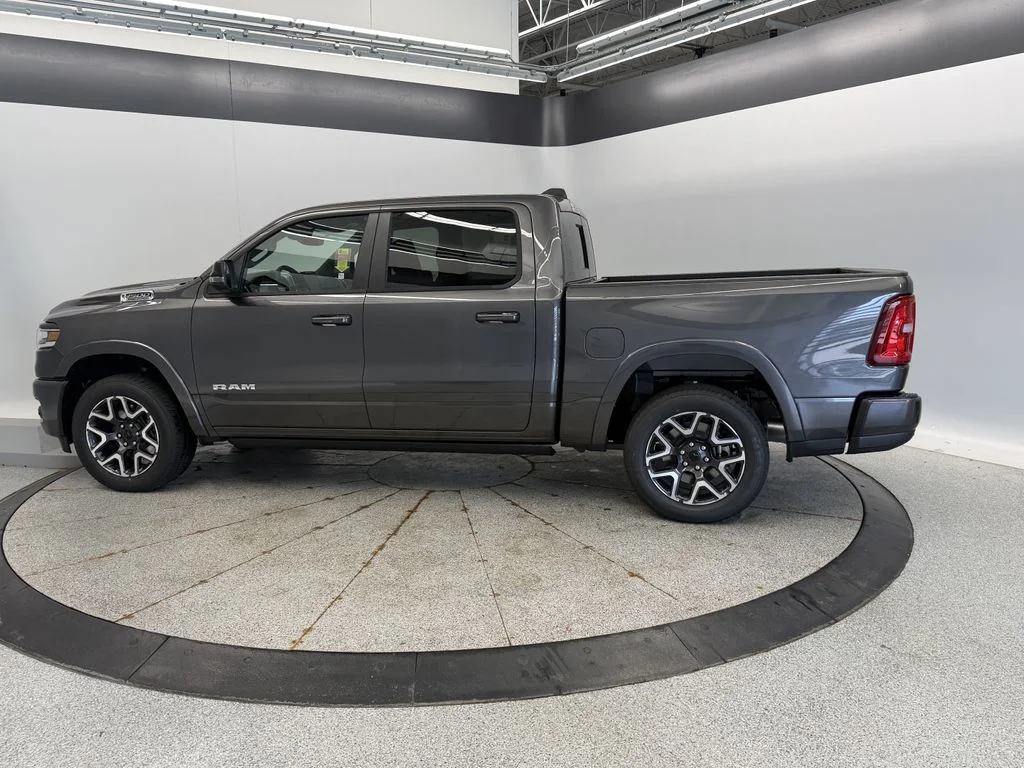 New 2026 Granite Crystal Metallic Clear-Coat Exterior Paint Ram Laramie image 9