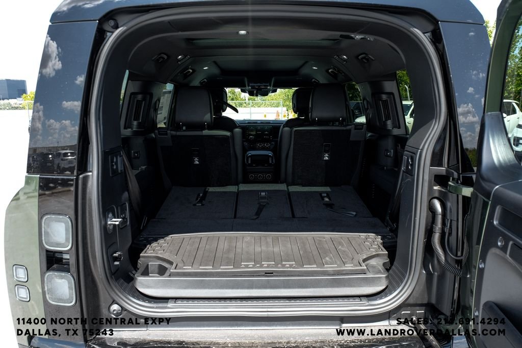 New 2026 Woolstone Green Metallic Land Rover X-Dynamic SE image 58