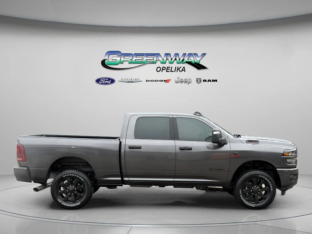 New 2025 Granite Crystal Metallic Clearcoat RAM Big Horn image 8