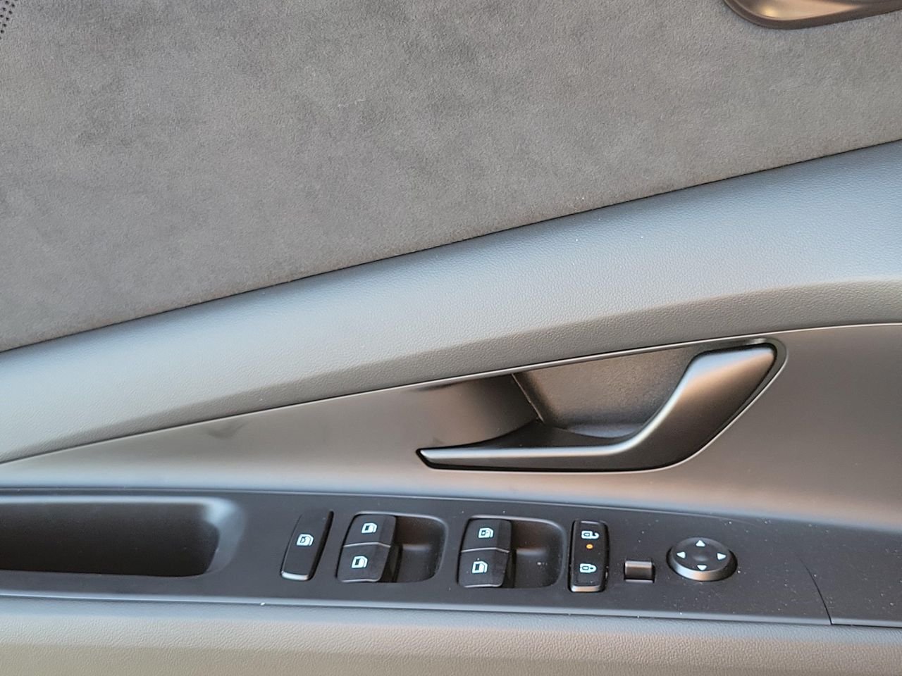 New 2026 Abyss Black Hyundai Sedan image 9