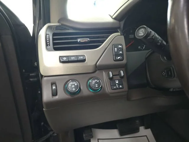 Used 2017 IRIDIUM METALLIC GMC Denali image 19