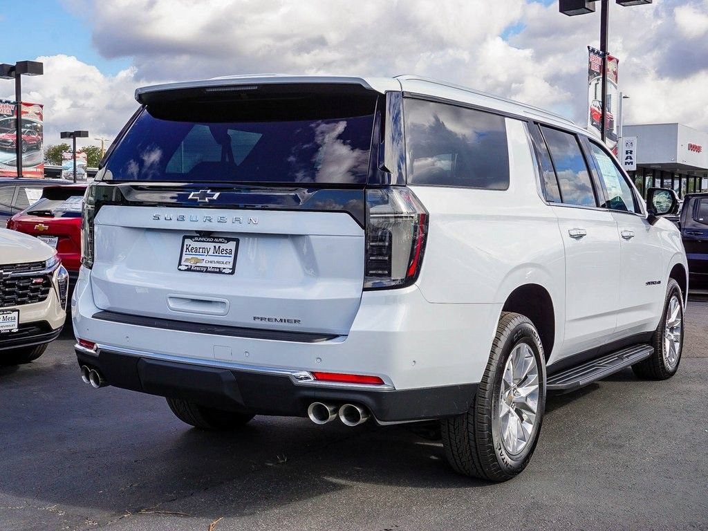 2026 Chevrolet Suburban Premier - Photo 8