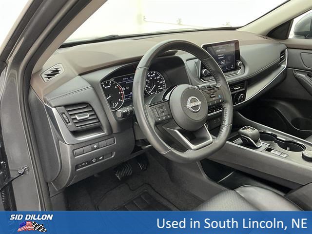 Used 2023 Gun Metallic Nissan SV image 13