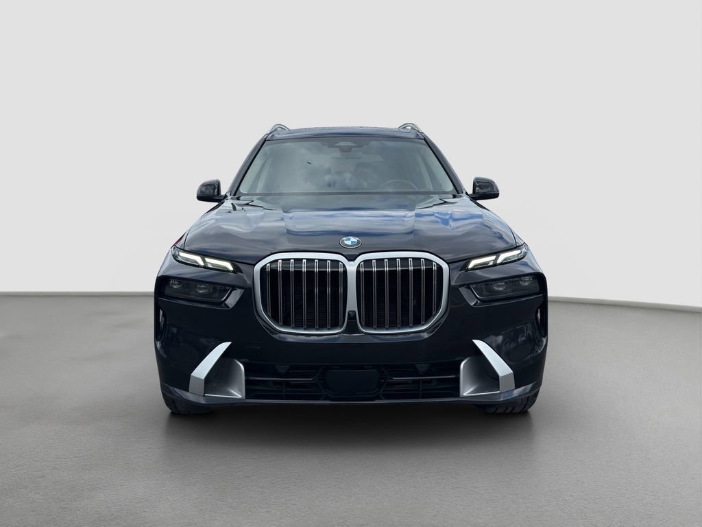 Used 2024 BMW X7 40i with VIN 5UX23EM06R9V07466 for sale in Kansas City
