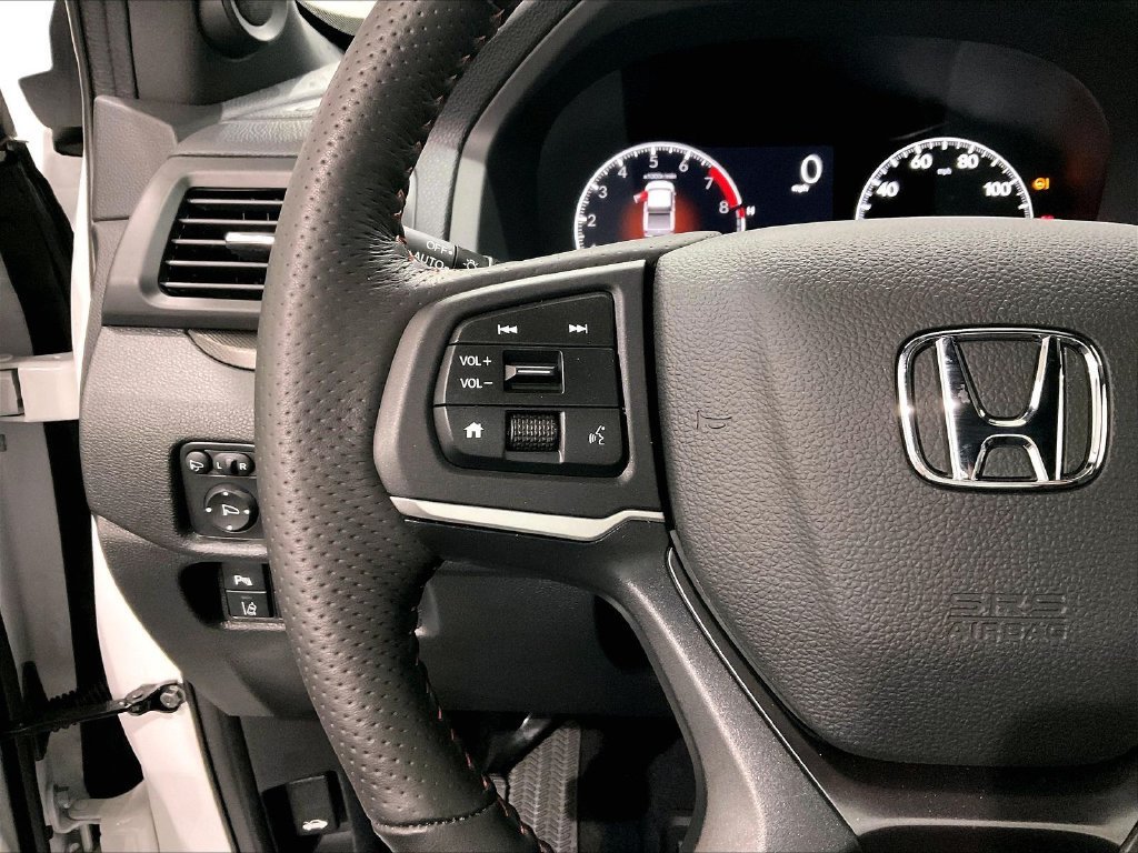 Used 2025 White Honda TrailSport+ image 23