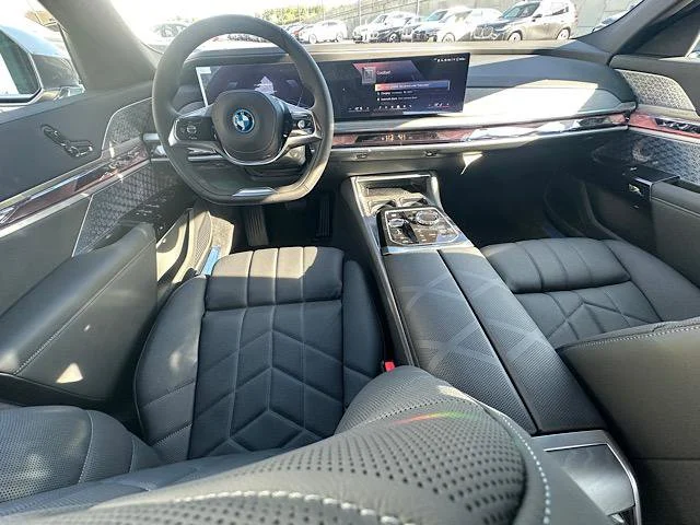 2026 BMW i7 60 - Photo 7