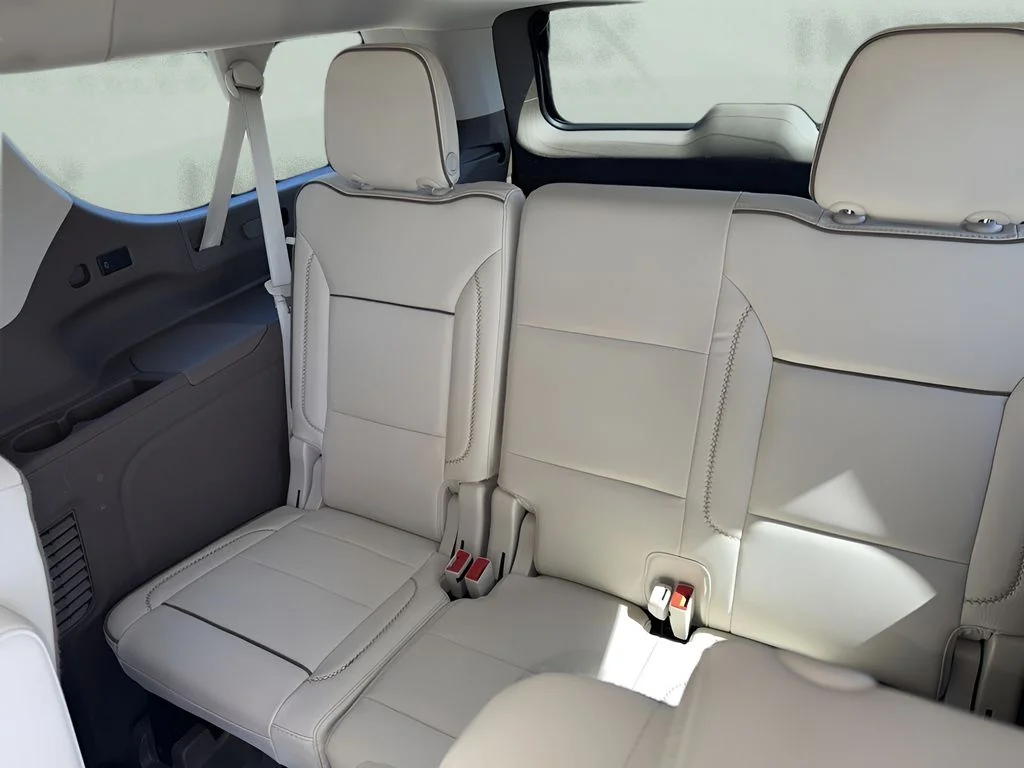 Used 2023 White GMC Denali image 13