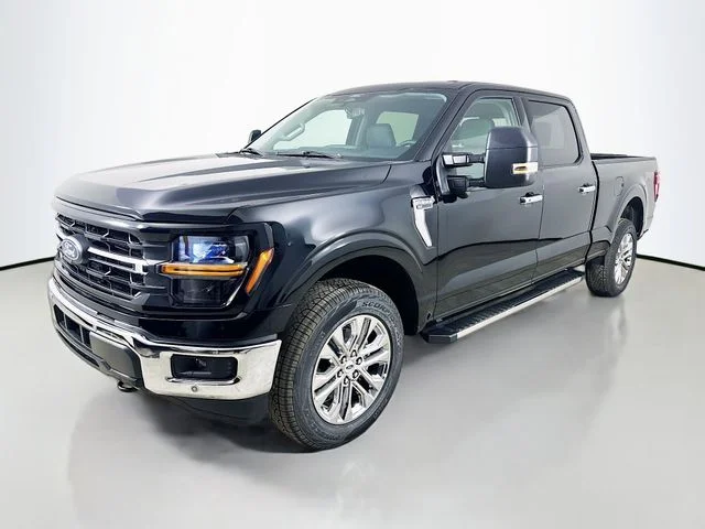 New 2026 Agate Black Metallic Ford XLT image 3