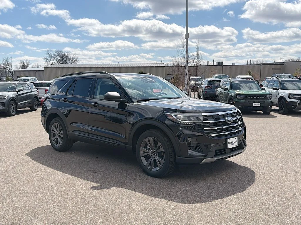2026 Ford Explorer Active 4WD's photo