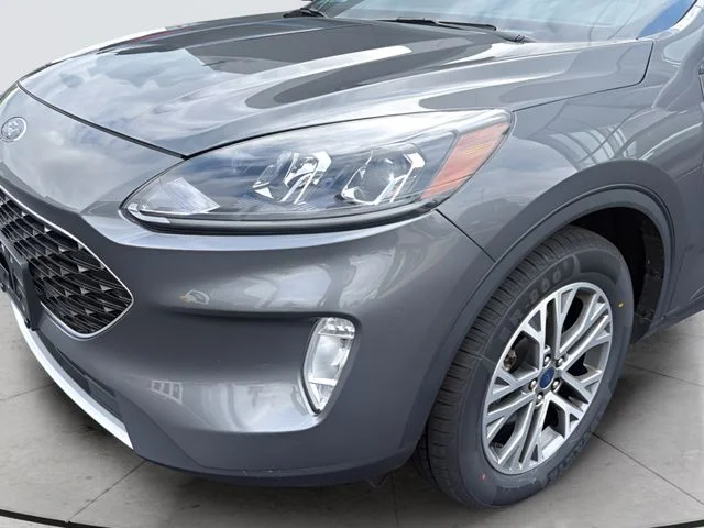 Certified Used 2022 Gray Ford SEL image 30