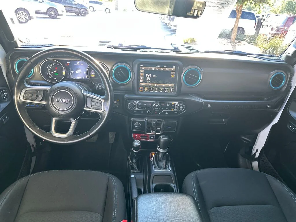 Used 2022 White Jeep Unlimited Rubicon 4xe image 31