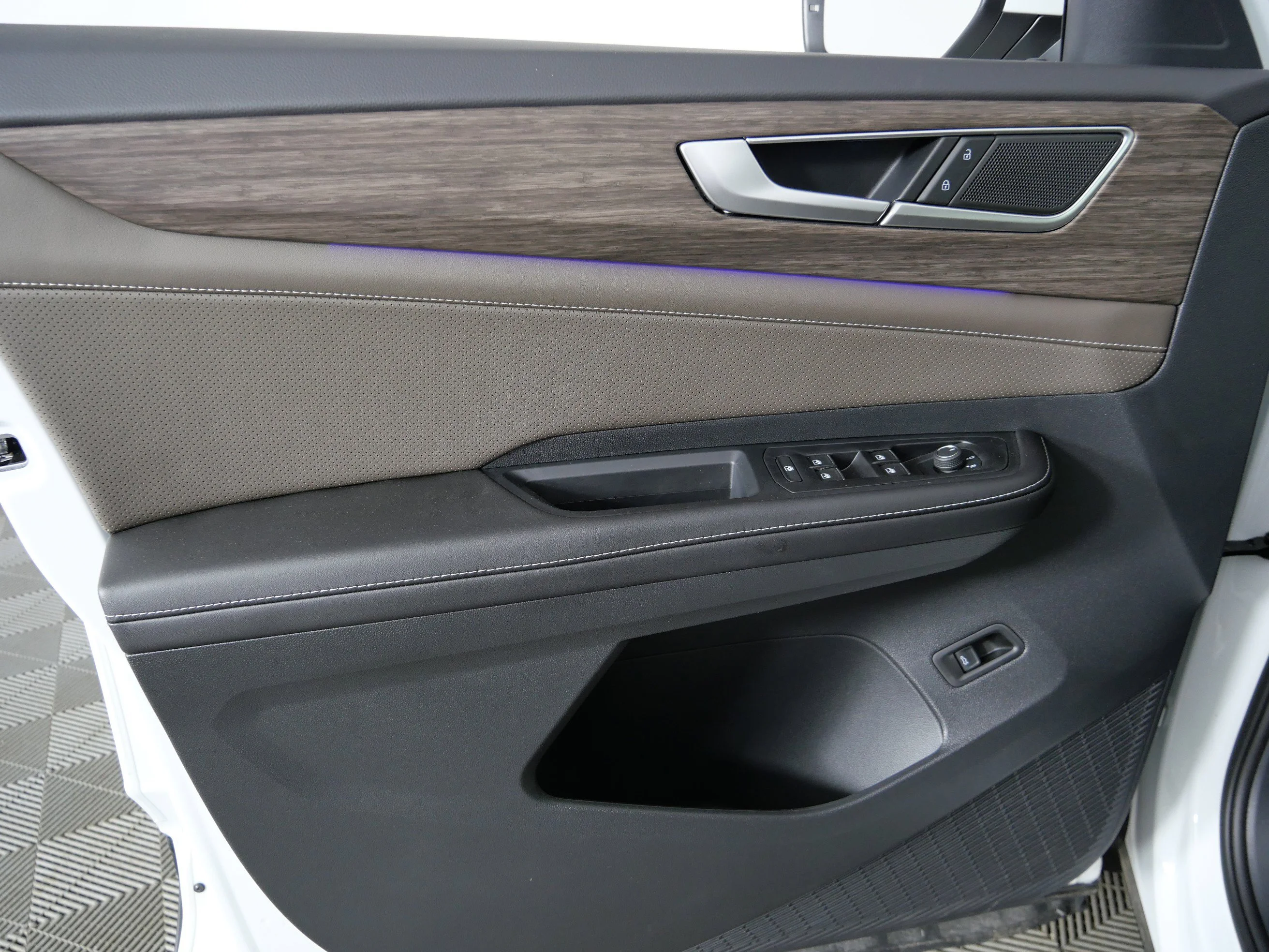 2026 Volkswagen Atlas SEL - Photo 23