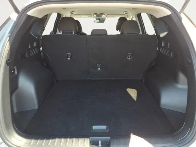 Used 2024  Hyundai SEL image 22