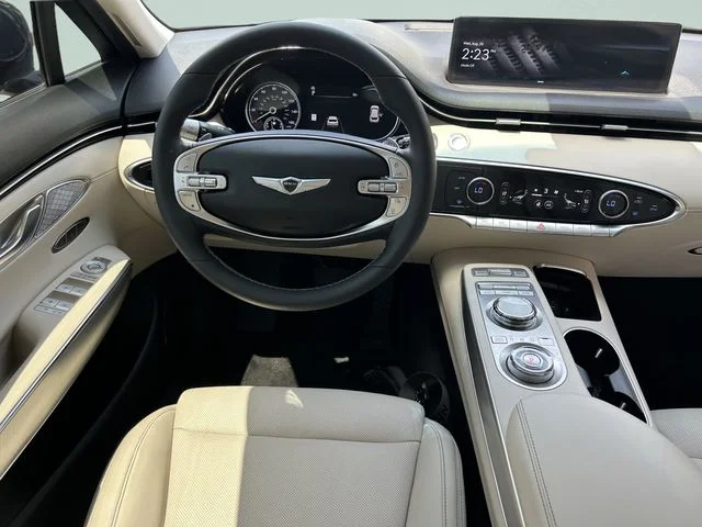 Used 2023 Black Genesis 2.5T image 22