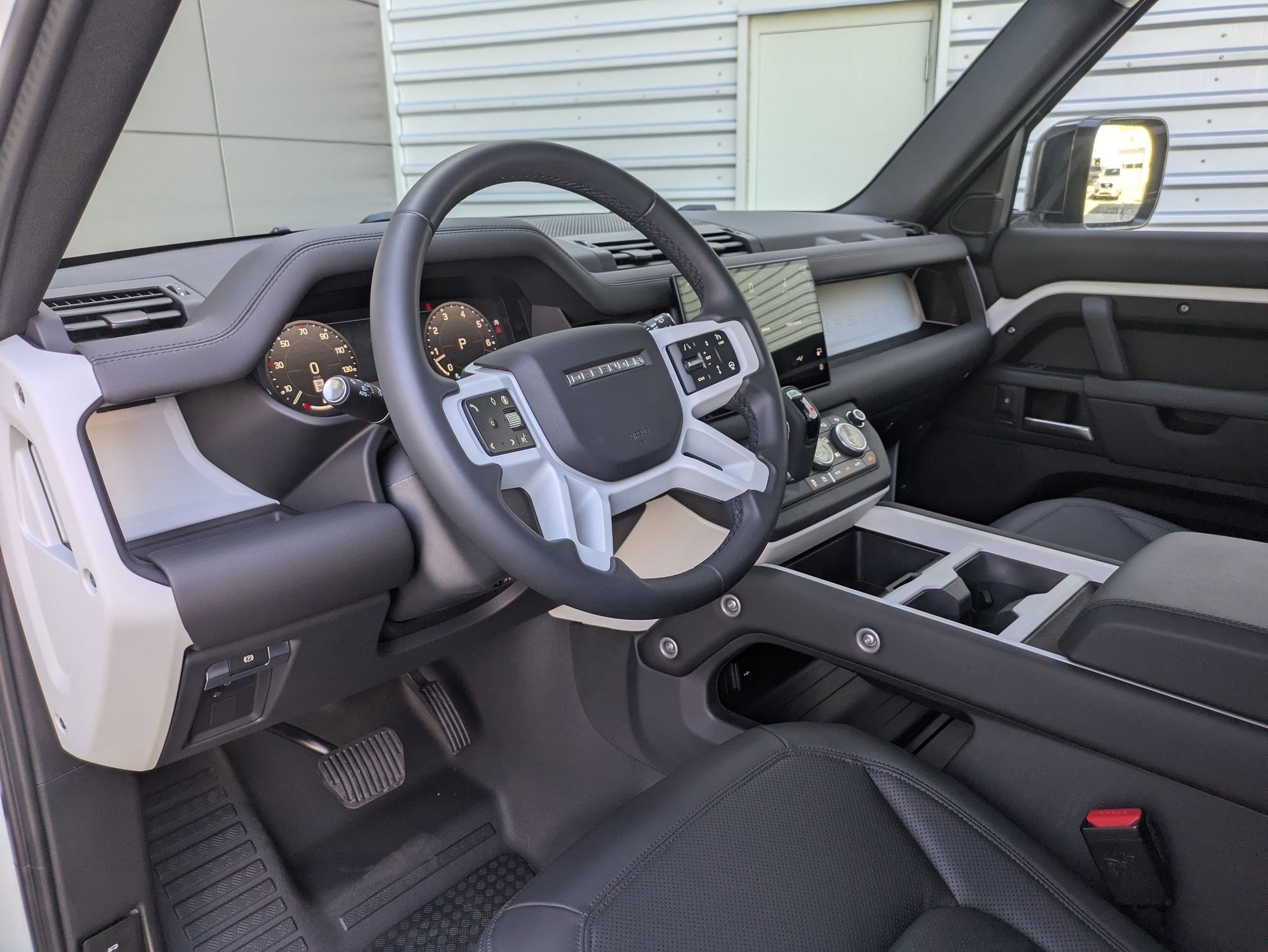 Used 2025 Fuji White Land Rover 110 P300 S image 14