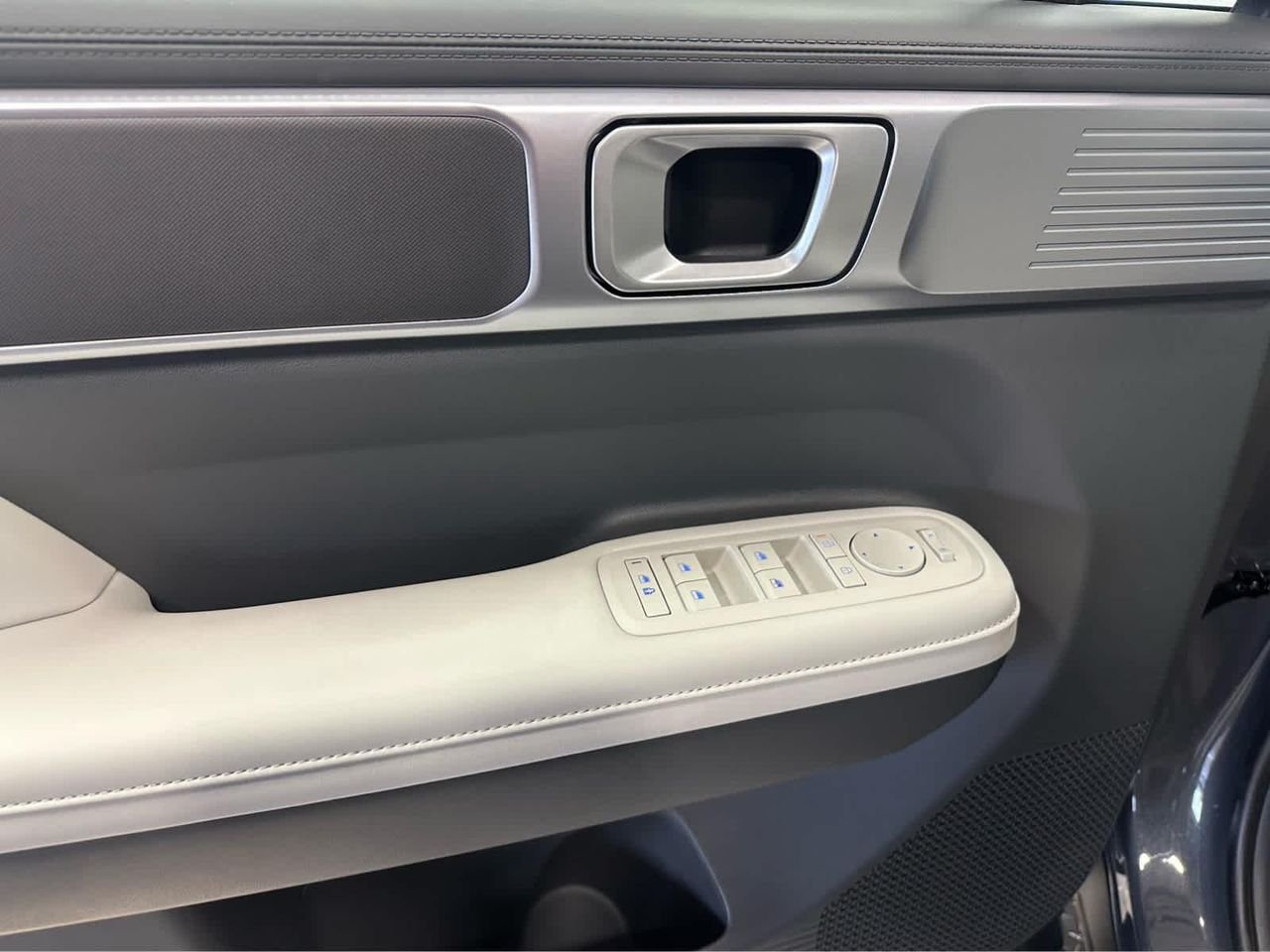 New 2026 Hampton Gray Hyundai SEL AWD image 73