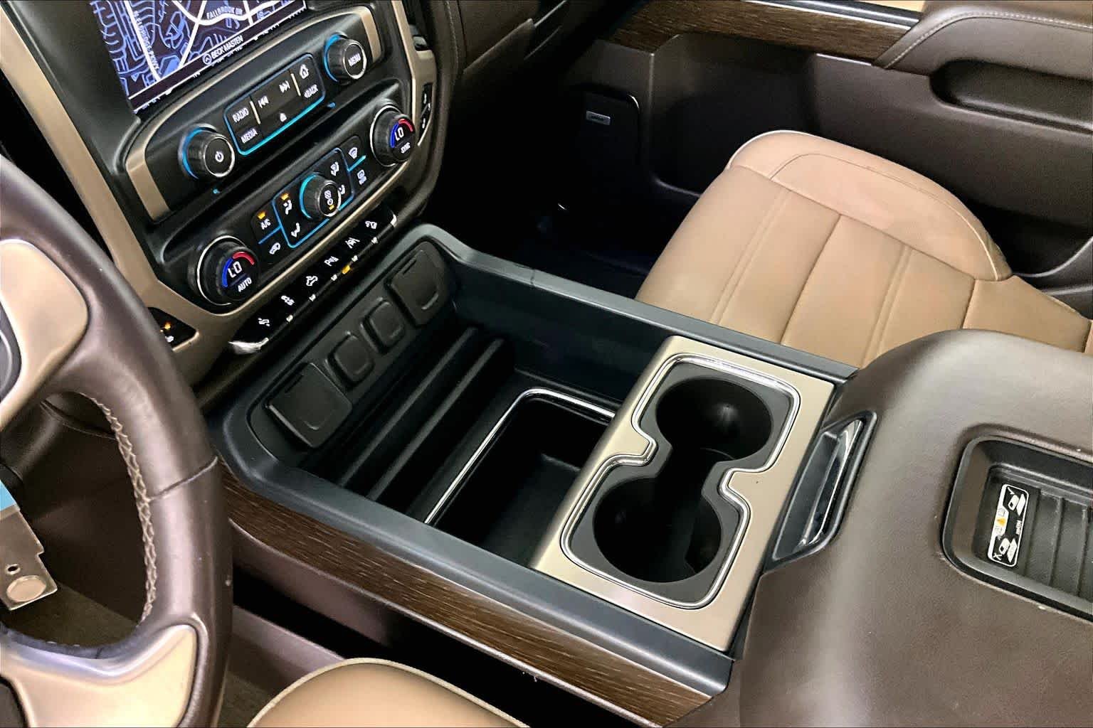 Used 2017 Onyx Black GMC Denali image 16