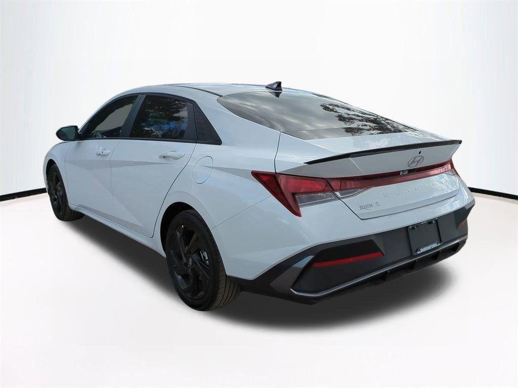 New 2026 White Hyundai SEL Sport image 7